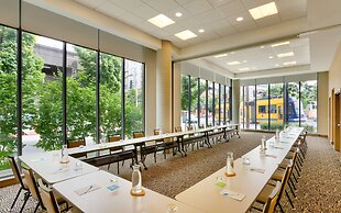 Hyatt House Portland/Downtown
