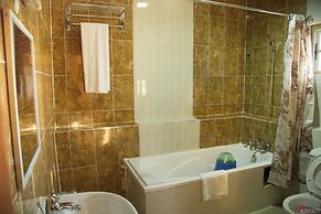 Petrus Hotels Royale