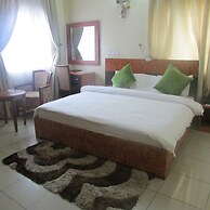 Petrus Hotels Royale