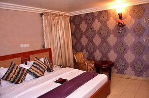 Petrus Hotels Royale