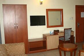 Petrus Hotels Royale