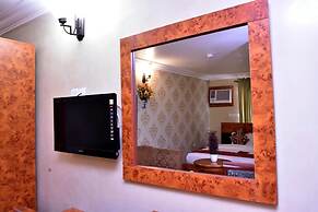 Petrus Hotels Royale