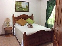 Valley View Lodge - Finca Huetares