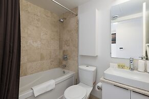 Metropolis Condotel Suites - York Street