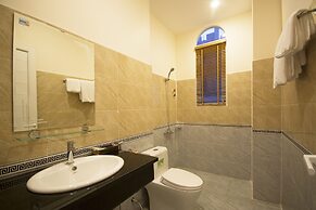 Kim Huong Quang Hotel