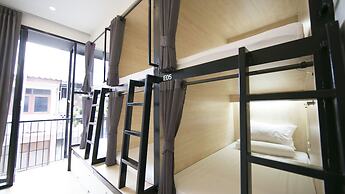 Lamurr Sukhumvit 41 - Hostel