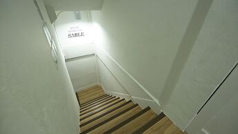 Lamurr Sukhumvit 41 - Hostel