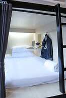 Lamurr Sukhumvit 41 - Hostel