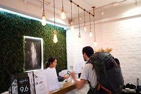 Lamurr Sukhumvit 41 - Hostel