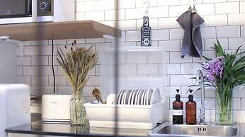 Lamurr Sukhumvit 41 - Hostel