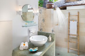 Palm Garden Amed Beach & Spa Resort Bali