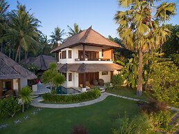 Palm Garden Amed Beach & Spa Resort Bali