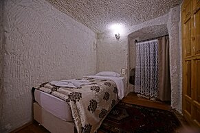 Melek Cave Hotel