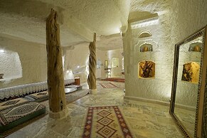 Melek Cave Hotel