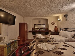 Melek Cave Hotel