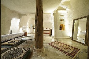 Melek Cave Hotel