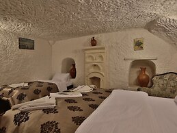 Melek Cave Hotel