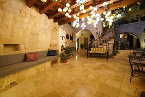 Melek Cave Hotel