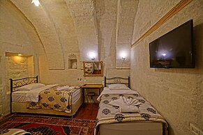 Melek Cave Hotel