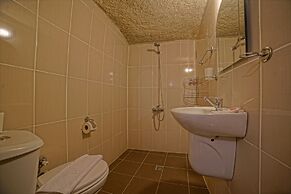 Melek Cave Hotel