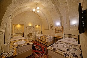 Melek Cave Hotel
