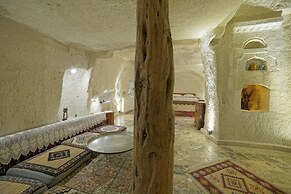 Melek Cave Hotel