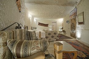 Melek Cave Hotel