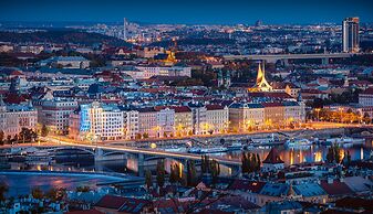 Dancing House – Tančící dům hotel