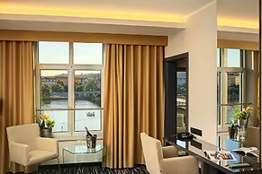 Dancing House – Tančící dům hotel