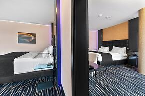 Dancing House – Tančící dům hotel