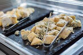 Dancing House – Tančící dům hotel