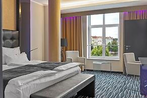 Dancing House – Tančící dům hotel