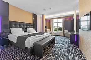 Dancing House – Tančící dům hotel