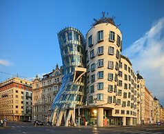 Dancing House – Tančící dům hotel