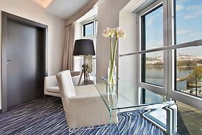 Dancing House – Tančící dům hotel