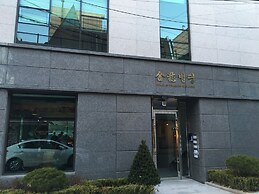 Seoul Crown 88 Guest House - Foreign Guests Only