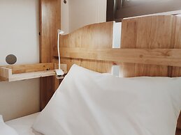 Seoul Crown 88 Guest House - Foreign Guests Only