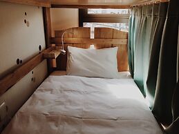 Seoul Crown 88 Guest House - Foreign Guests Only