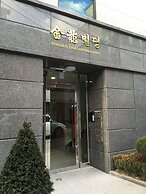 Seoul Crown 88 Guest House - Foreign Guests Only