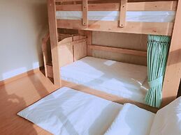 Seoul Crown 88 Guest House - Foreign Guests Only