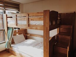 Seoul Crown 88 Guest House - Foreign Guests Only