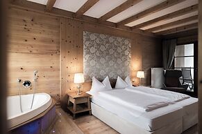 Post Alpina - Family Mountain Chalets