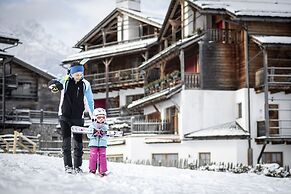 Post Alpina - Family Mountain Chalets