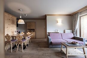 Post Alpina - Family Mountain Chalets