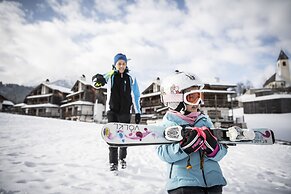 Post Alpina - Family Mountain Chalets