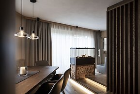 Post Alpina - Family Mountain Chalets