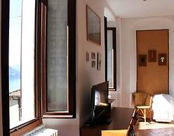 Comoholidays - Ul Palazz 18th Century Apartment
