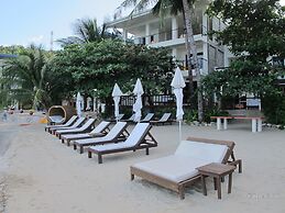 Sunset at Aninuan Beach Resort powered by Cocotel