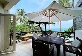 Sunset at Aninuan Beach Resort powered by Cocotel