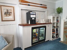 The Claremont Hotel - Adult Only